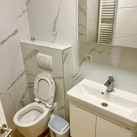 Modern Cozy Family In The Heart Of The Апартаменти