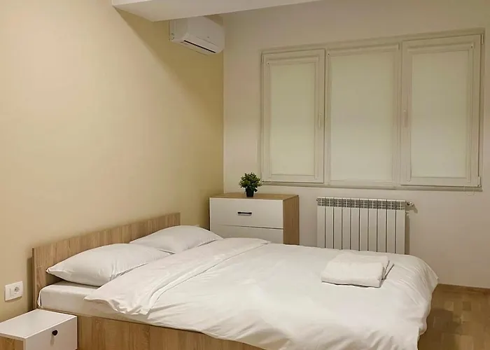 Апартаменти Modern Cozy Family In The Heart Of The Скоп'є